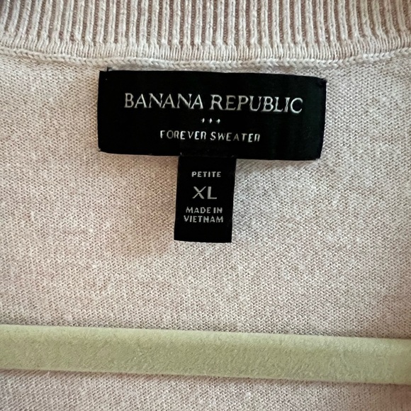 Banana Republic sweater, cream, size XL petite - Picture 3 of 3